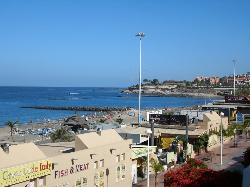 Ausblick vom Balkon 318 nach re. Guayarmina Princess