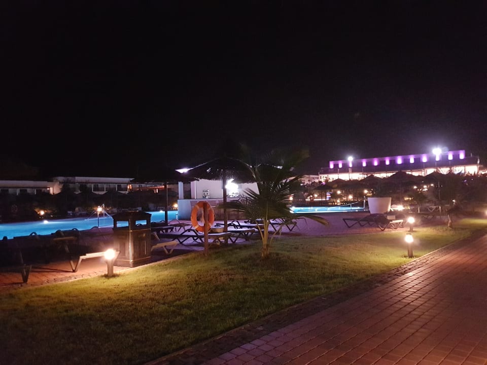 Pool Meliá Laguna Beach