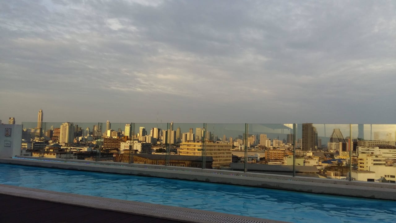 Zachód słońca nad Bangkokiem Hotel Royal Bangkok
