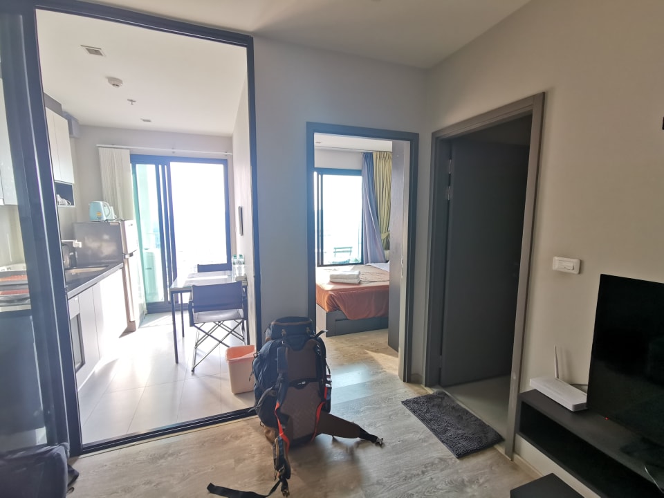 Zimmer The Base by Pattaya Lettings