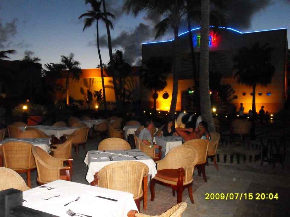 Draussen essen Ocean Blue & Sand