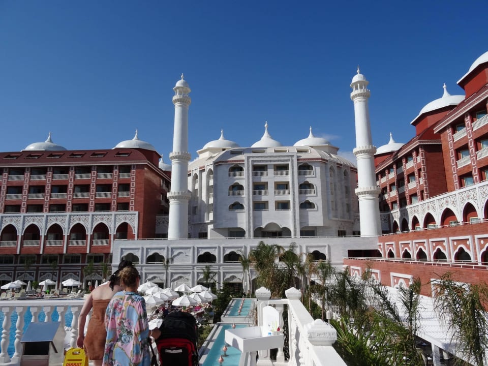 Blick vom Pool aus gesehen Royal Taj Mahal Hotel