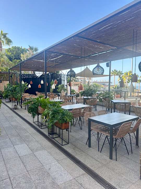 Gastro Landmar Playa La Arena