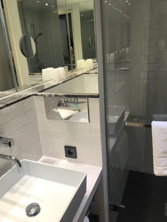 Bad Hotel AMANO Grand Central