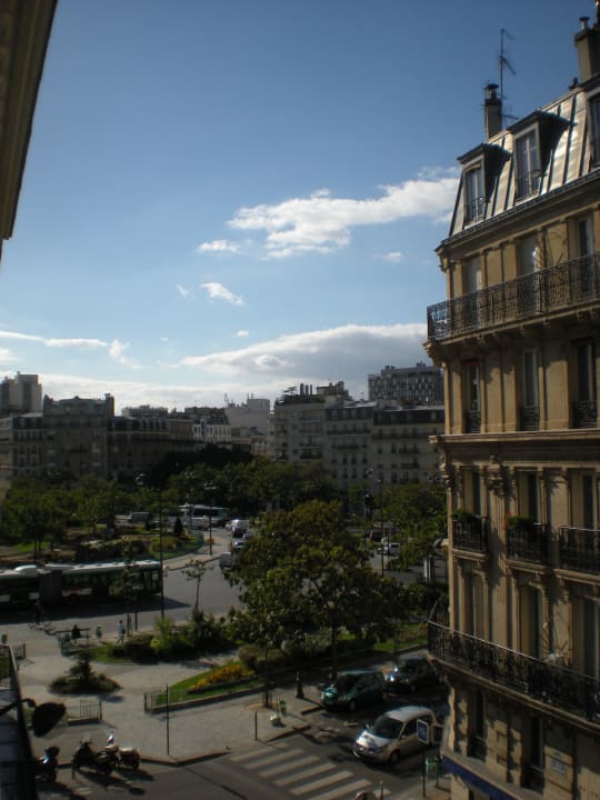 Blick von Zimmer auf die Place d'Italie Hotel Inn Design Paris Place d’Italie