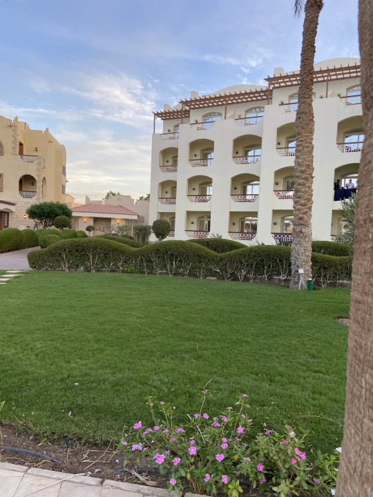 Gartenanlage Royal Lagoons Resort & Aqua Park
