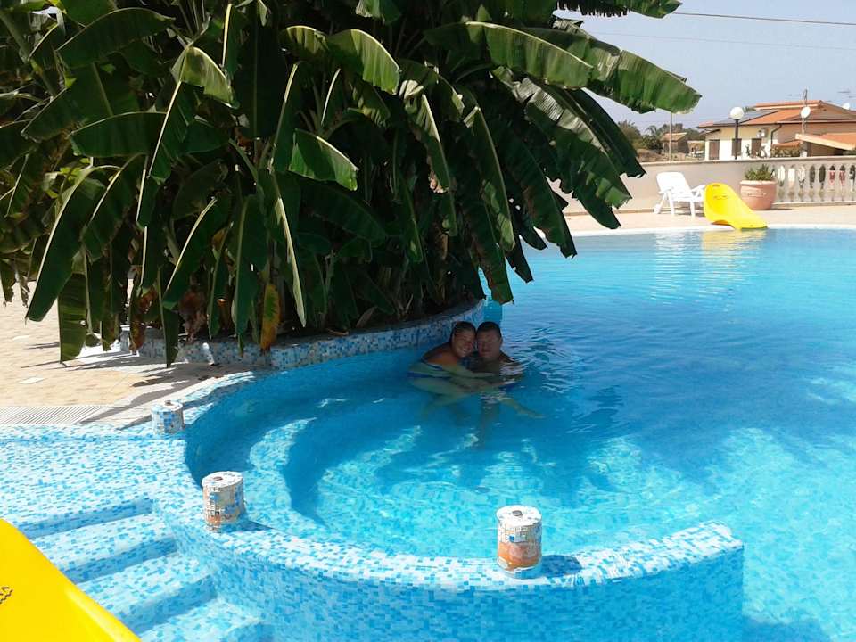 Piscina piacevole e comoda Eolo Hotel