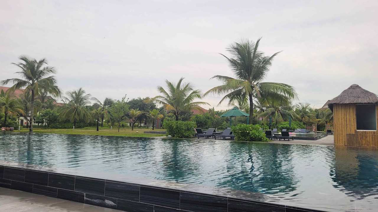 Pool ROBINSON NAM HOI AN