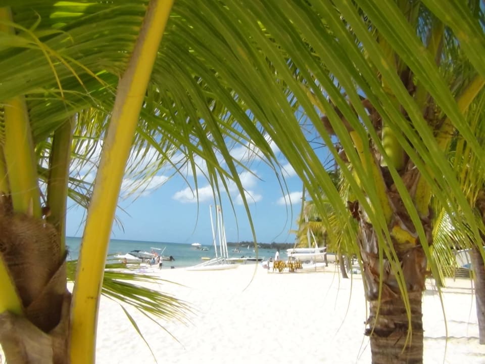 Hotelstrand Victoria Beachcomber Resort & Spa