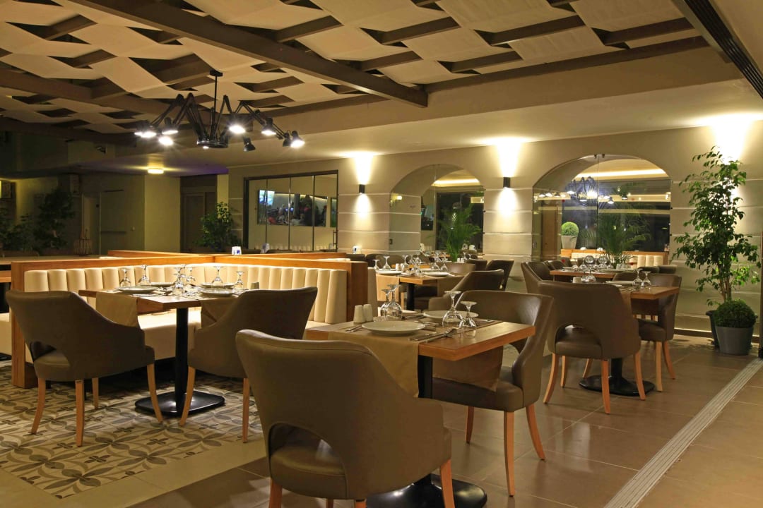 Main restaurant Sun City Apartments