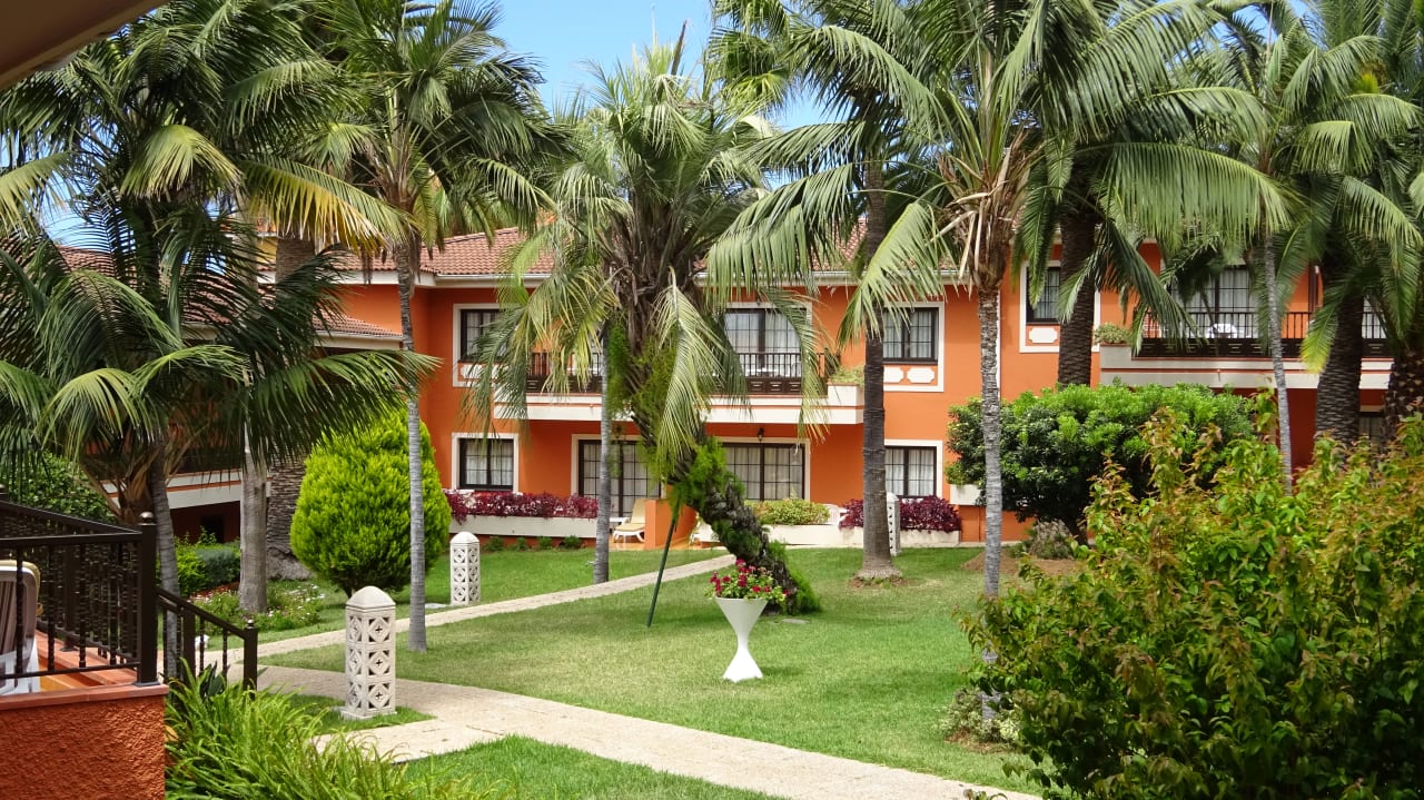 Gartenanlage Apartments Ambassador