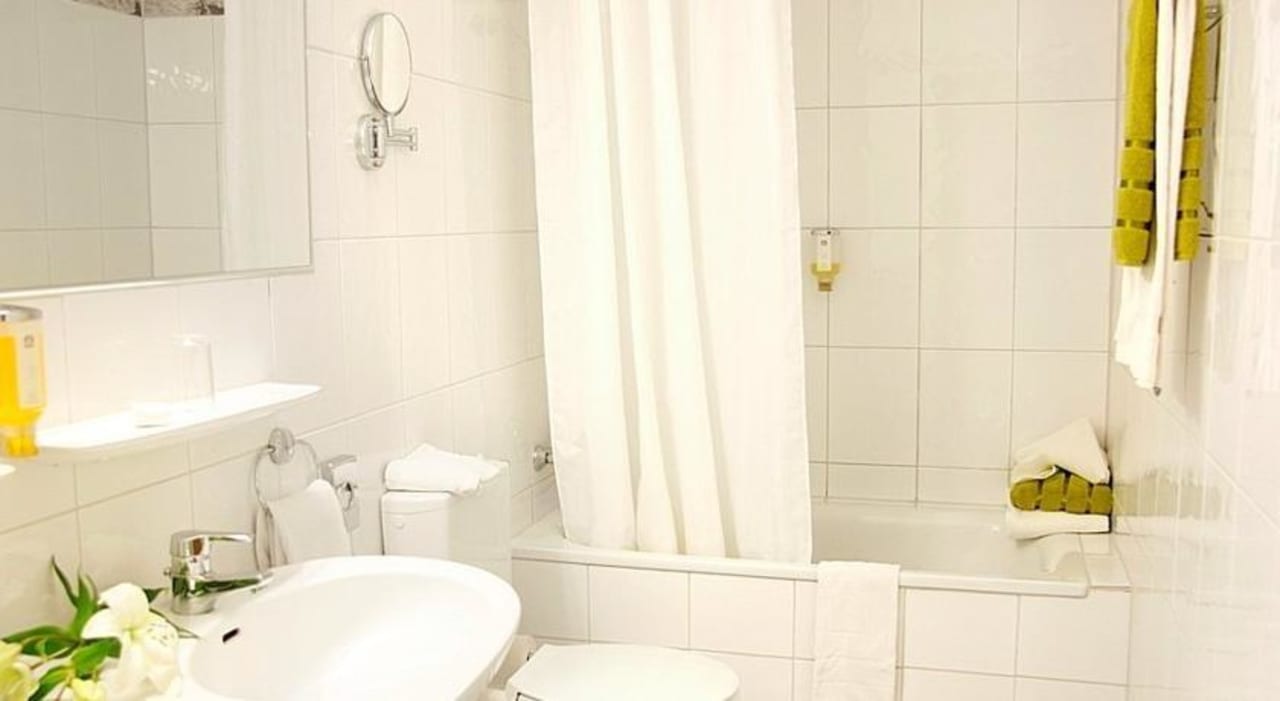 Badezimmer Best Western Ambassador Hotel