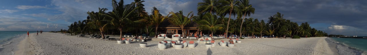 Dhoni - Bar Meeru Maldives Resort Island