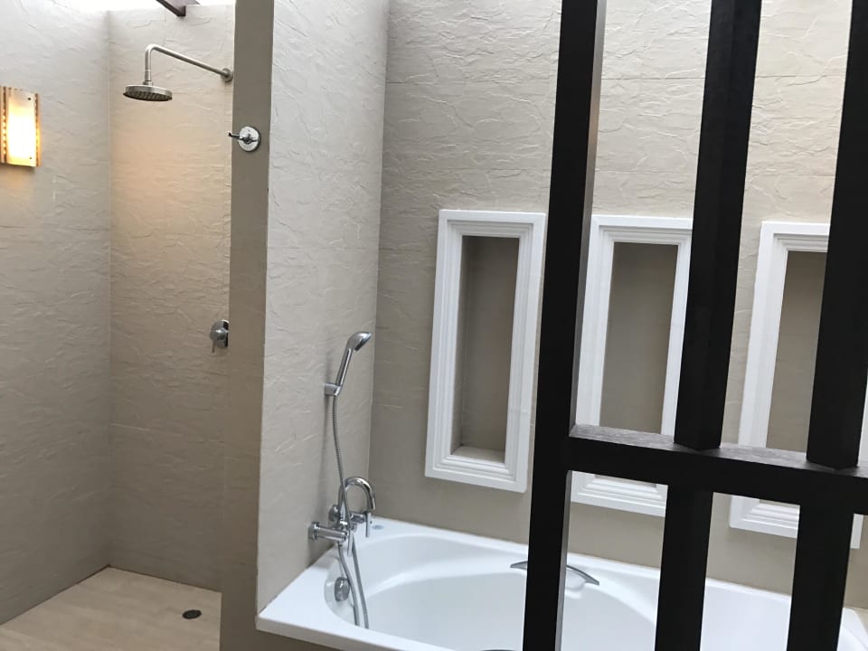 Bad Kanok Buri Resort