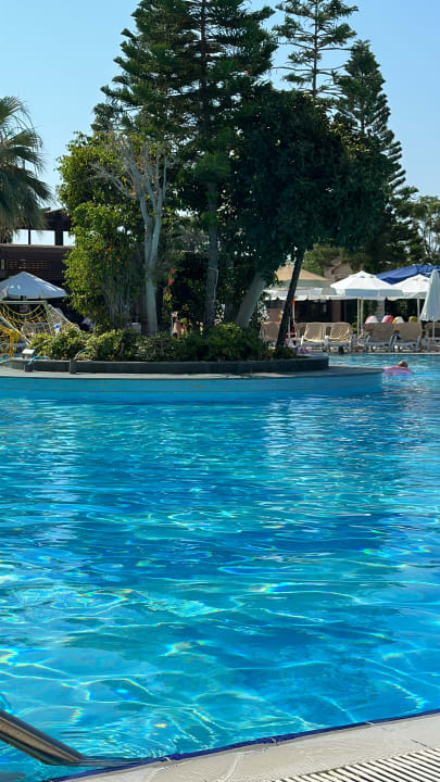 Pool Seamelia Beach Resort
