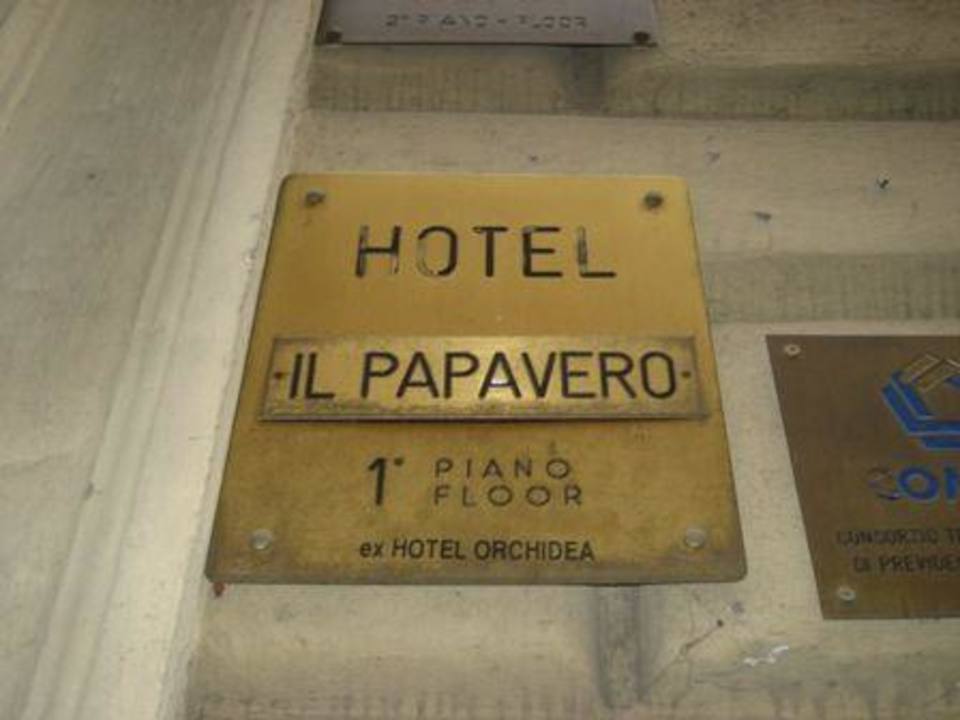 Eingangsschild Hotel Il Papavero