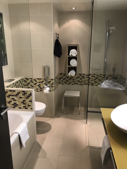 Zimmer Hilton Frankfurt Airport