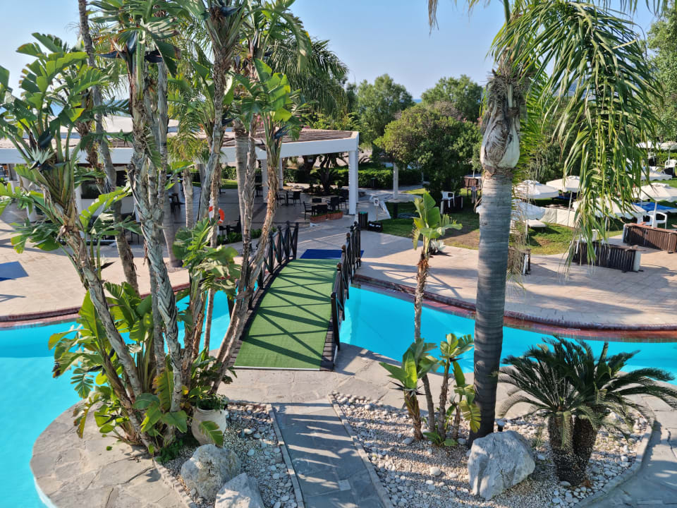 Gartenanlage Hotel Calypso Beach