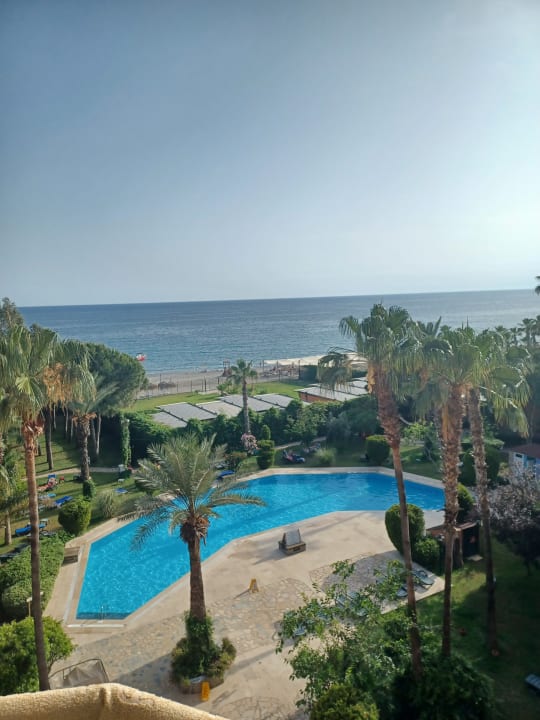 Pool Club Turtas Beach Hotel