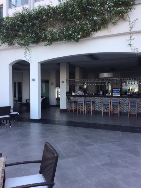 Gastro Xanadu Island Hotel