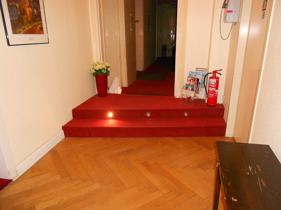 Leuchtmittel sind teilweise defekt Hotel Zimmer des Westens