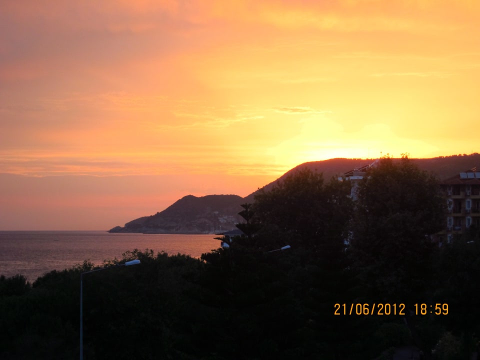Vom Zimmer-Balkon Richtung Westen Hatipoglu Beach Hotel
