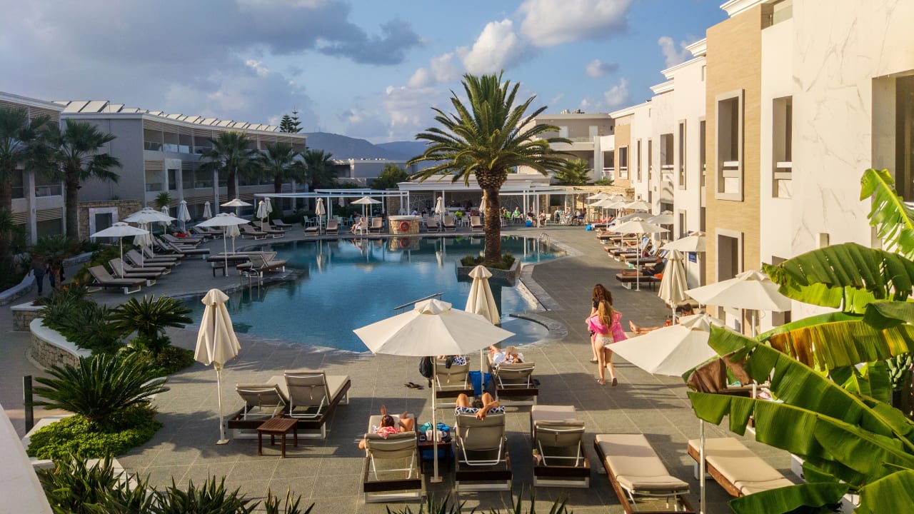 Pool Mythos Palace Resort & Spa