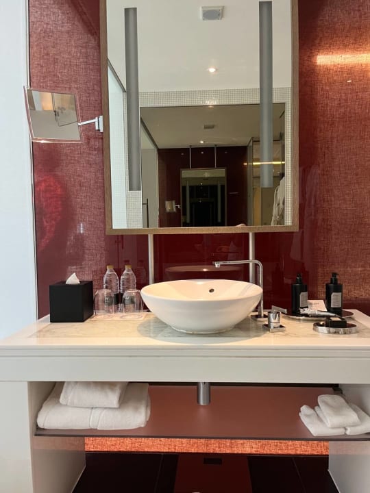 Zimmer W Abu Dhabi - Yas Island