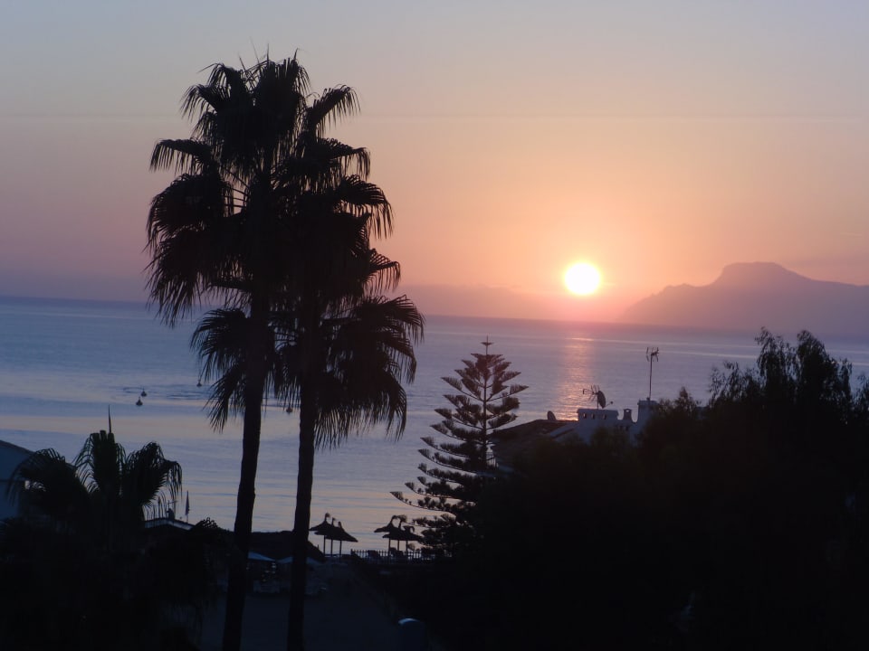 Sonnenaufgang vom Balkon allsun Hotel Eden Alcudia