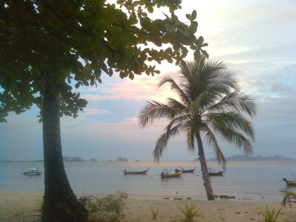 Abenddämmerung- Blick von der Terrasse Koh Mook Sivalai Beach Resort