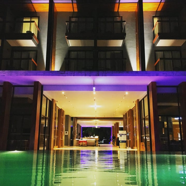 Pool Holiday Inn Express Phuket Patong Beach Central