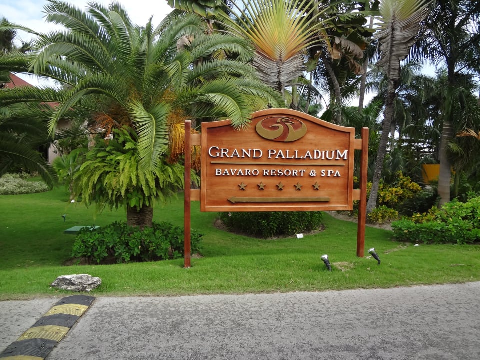 Hotelschild Grand Palladium Select Bávaro Resort & Spa