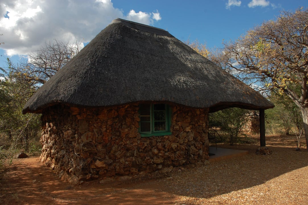 Bungalow Otjitotongwe Cheetah Lodge