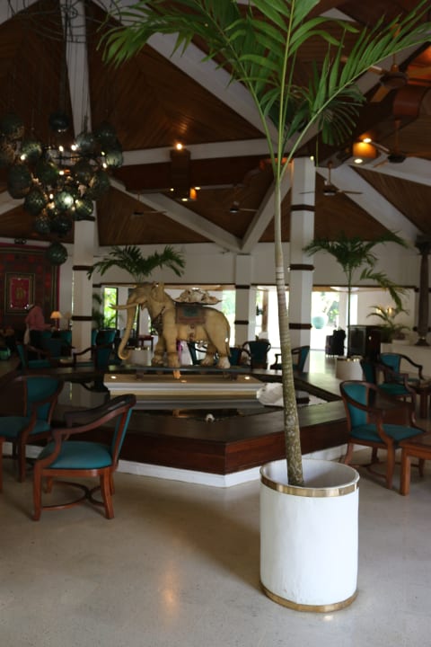 Lobby Tangerine Beach Hotel