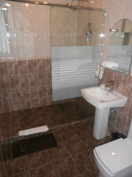 Bad mit Dusche Hotel Imperial Palace