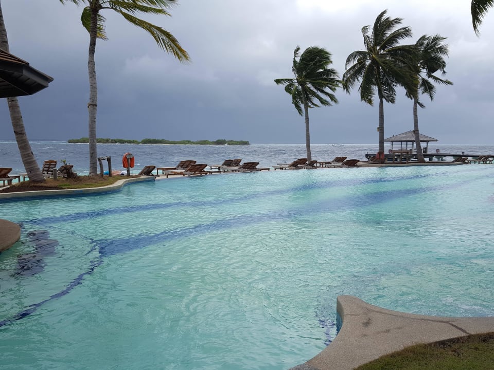 Pool Royal Island Resort And Spa Eydhafushi • Holidaycheck Baa Atoll Malediven 