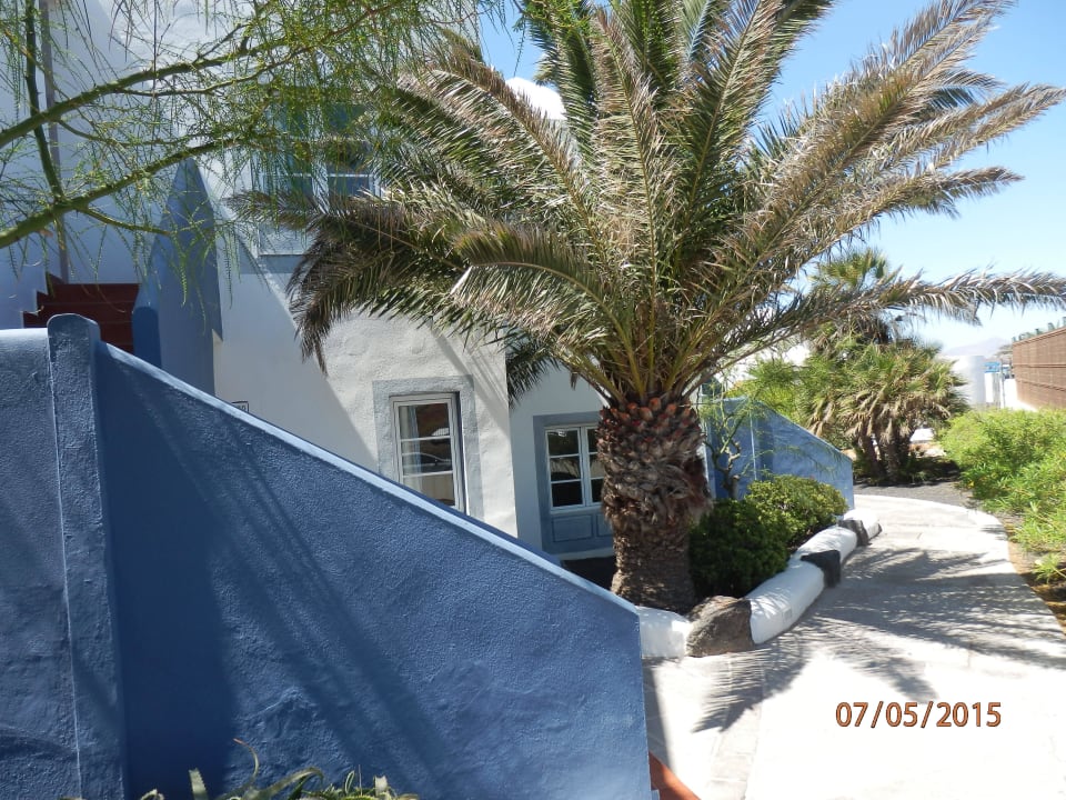 Weg zum Zimmer Apartamentos LIVVO Morromar