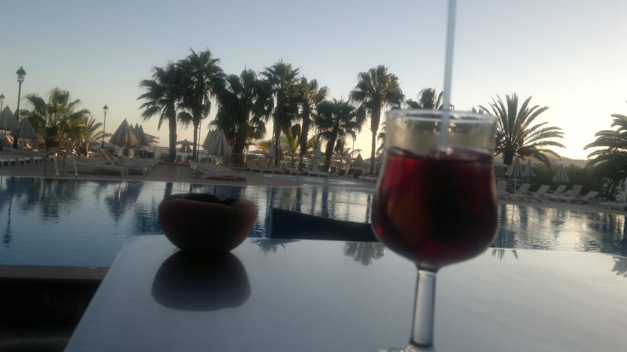 Poolblick SBH Hotel Taro Beach