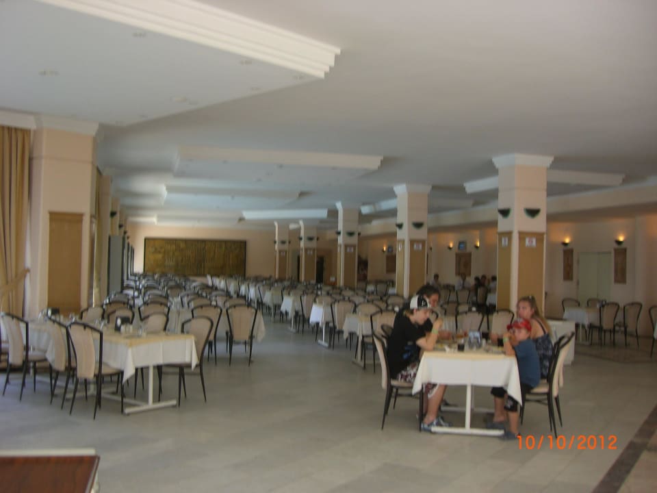 Innen - Essen Tusan Beach Resort