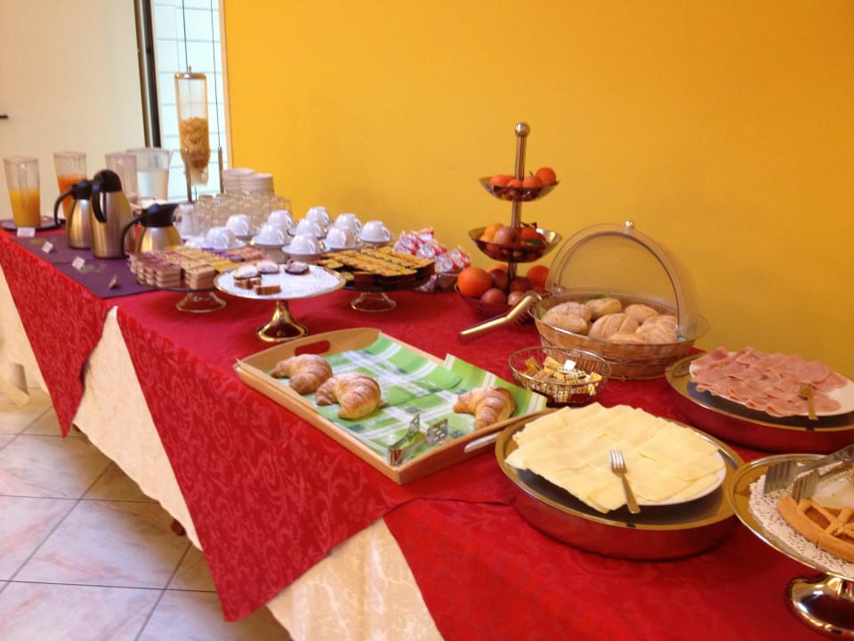 Frühstücks-Buffet Hotel Diana Pompei