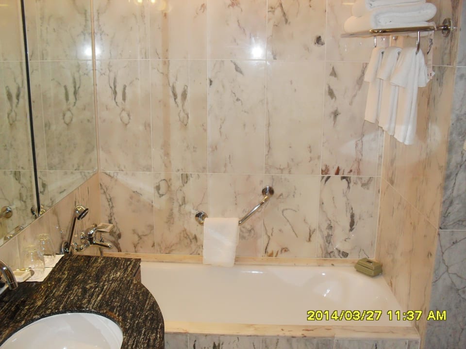 Blick ins Bad JW Marriott Hotel Bangkok