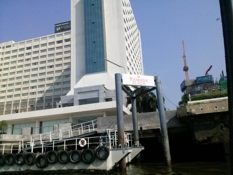 Schiffsanlegestelle Ramada Plaza by Wyndham Bangkok Menam Riverside