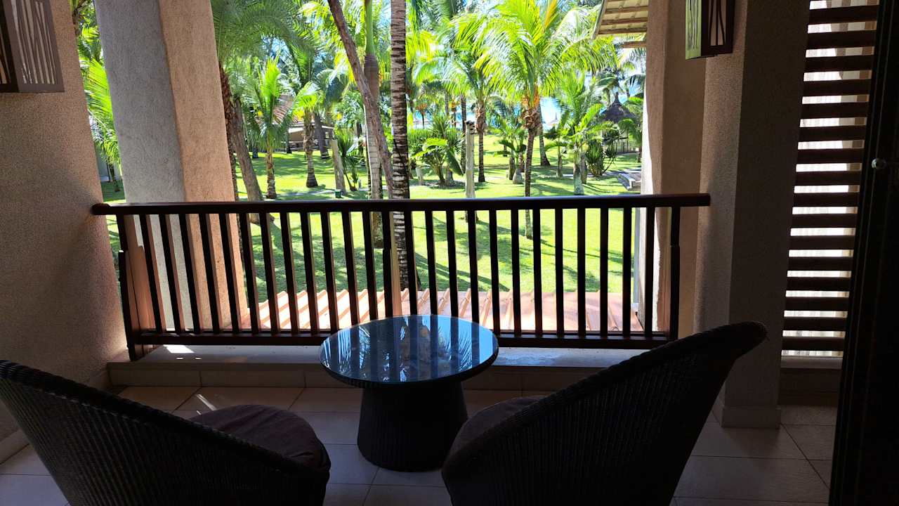 Zimmer Crystals Beach Resort Belle Mare, a member of Radisson Individuals