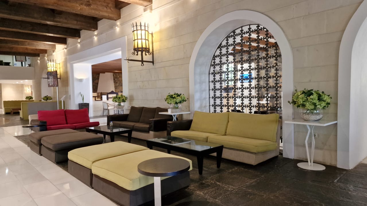 Lobby Apollonia Beach Resort & Spa