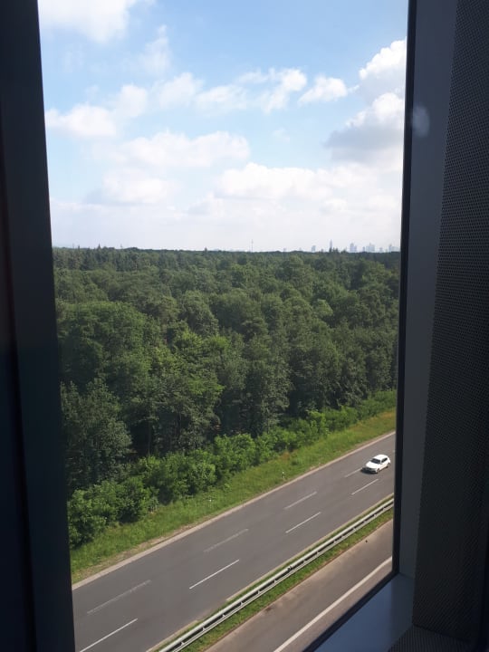 Ausblick Hilton Garden Inn Frankfurt Airport