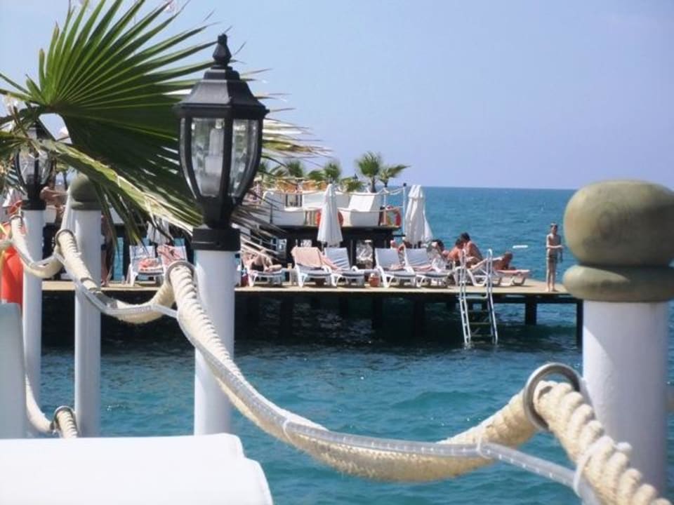 Steg zum Meer Hotel Delphin Imperial