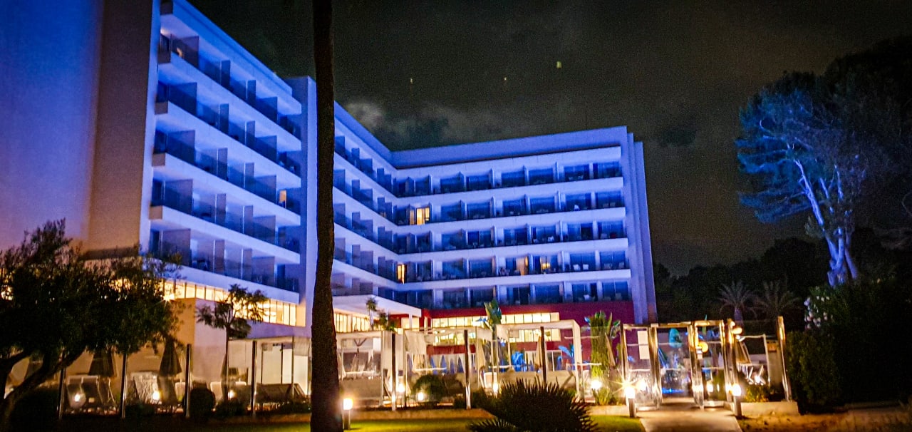 Außenansicht Hipotels Bahía Cala Millor