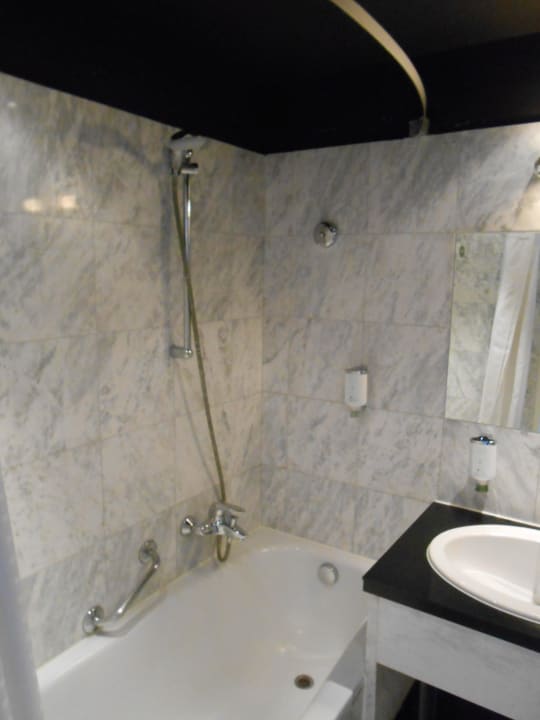 Bad 1 Holiday Inn Wien - City