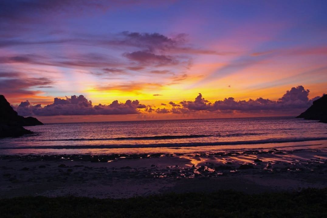 Sunset Hotel The Racha