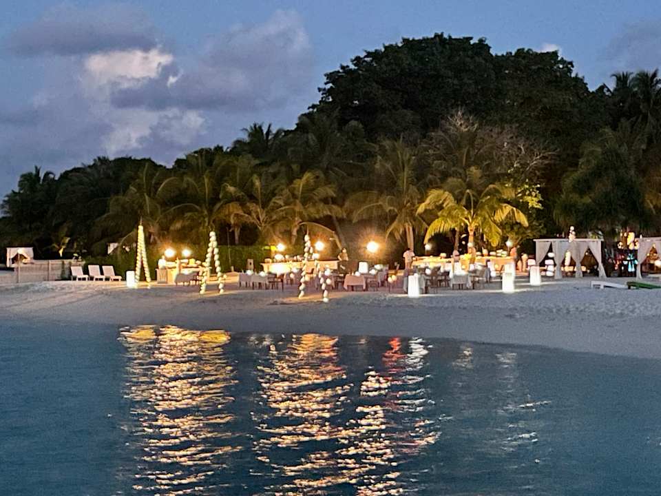 Strand Adaaran Select Meedhupparu Island Resort - Premium All Inclusive